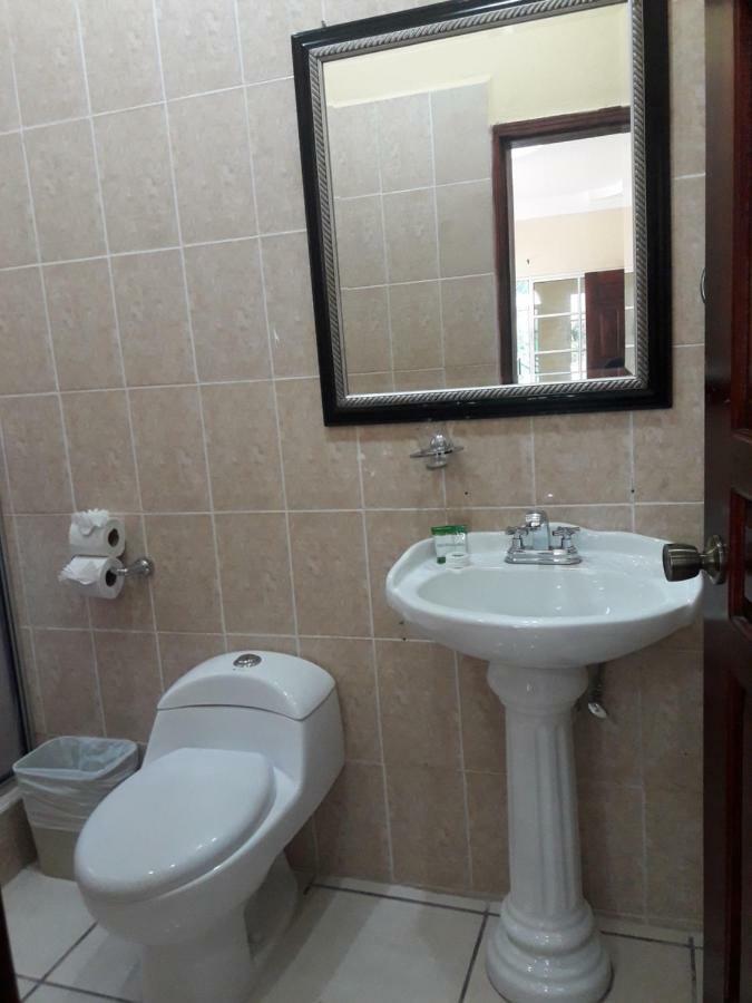 Hotel Carnaval Ла-Сейба Екстер'єр фото