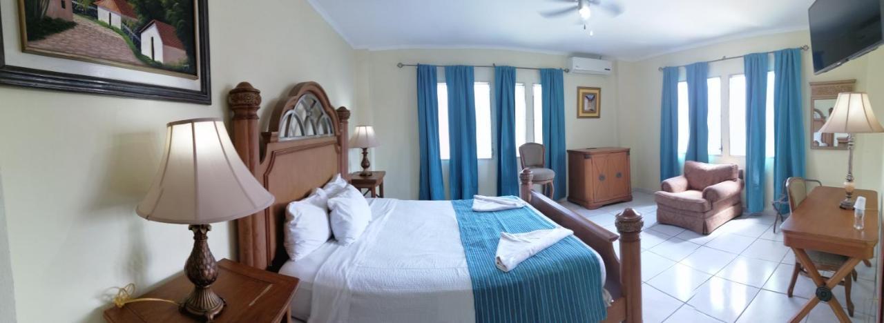 Hotel Carnaval Ла-Сейба Екстер'єр фото